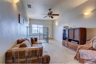 8605 Cantel Court, Oak Hills, CA 92344 - Photo 46