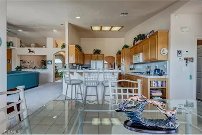 8605 Cantel Court, Oak Hills, CA 92344 - Photo 24