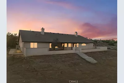 8135 Winmar, Hesperia, CA 92344 - Photo 2
