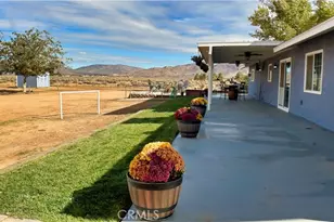 22974 Standing Rock, Apple Valley, CA 92307 - Photo 12