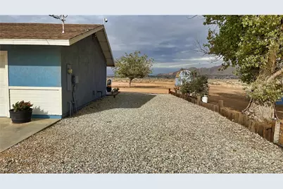 22974 Standing Rock, Apple Valley, CA 92307 - Photo 48