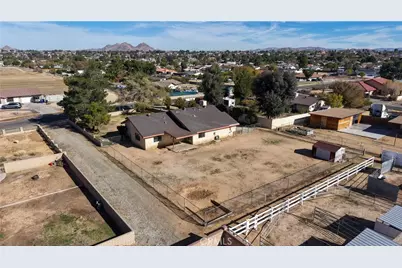 18891 Shoshonee Road, Apple Valley, CA 92307 - Photo 28