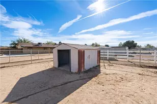 18891 Shoshonee Rd, Apple Valley, CA 92307 - Photo 22