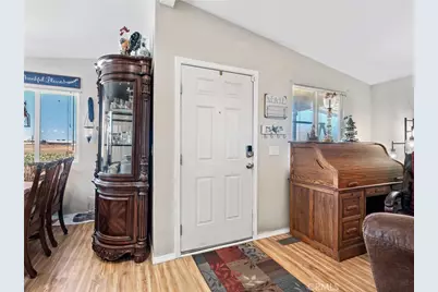 13393 Mariposa Rd, #211, Victorville, CA 92395 - Photo 4