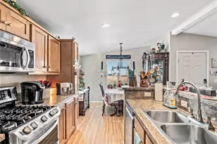 13393 Mariposa Rd, Victorville, CA 92395 - Photo 12