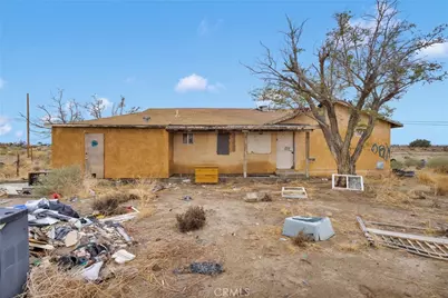 18227 E Avenue Q, Palmdale, CA 93591 - Photo 6