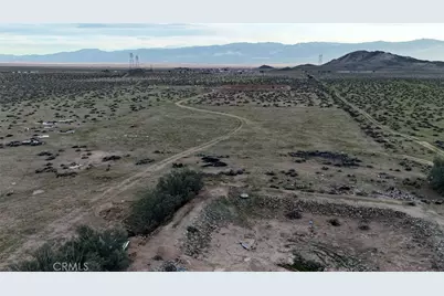 33321 Desert, Lucerne Valley, CA 92356 - Photo 18