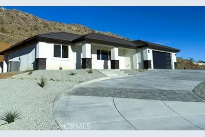 16196 Rancherias Rd., Apple Valley, CA 92307 - Photo 2