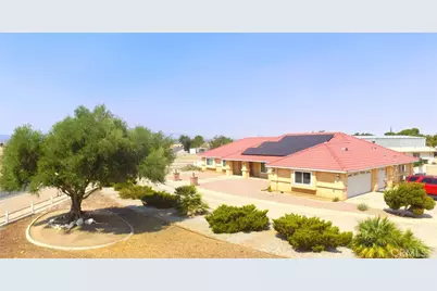 9322 Candlelight Street, Apple Valley, CA 92308 - Photo 8
