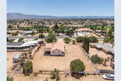18146 Orange, Hesperia, CA 92345 - Photo 36