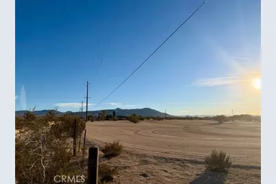 23585 Bear Valley, Apple Valley, CA 92308 - Photo 2