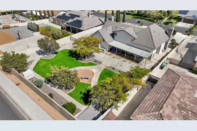 12606 Autumn Leaves Avenue, Victorville, CA 92395 - Photo 8