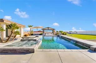 9817 Silver Palm, Oak Hills, CA 92344 - Photo 54