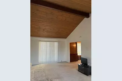 17843 Linden, Hesperia, CA 92345 - Photo 8