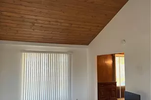 17843 Linden, Hesperia, CA 92345 - Photo 8