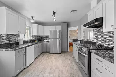 16463 Villa Drive, Victorville, CA 92395 - Photo 30