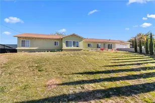 16463 Villa Dr, Victorville, CA 92395 - Photo 2