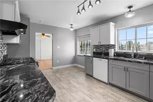 16463 Villa Dr, Victorville, CA 92395 - Photo 32