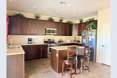 19422 Royal Oaks, Apple Valley, CA 92308 - Photo 10