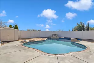 15889 Mojave, Hesperia, CA 92345 - Photo 40