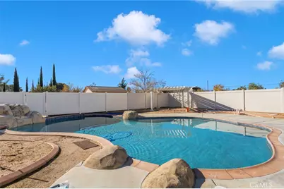 15889 Mojave, Hesperia, CA 92345 - Photo 42