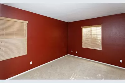 12380 Domingo, Victorville, CA 92392 - Photo 6