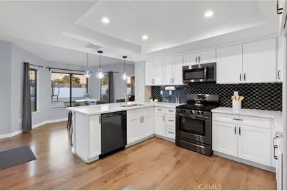 13455 Ivanpah Road, Apple Valley, CA 92308 - Photo 20