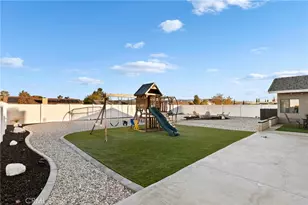 13455 Ivanpah Rd, Apple Valley, CA 92308 - Photo 42