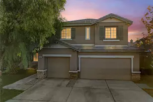 13802 Goldfinch Ct, Victorville, CA 92394 - Photo 2