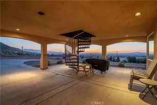 23053 Roundup Way, Apple Valley, CA 92308 - Photo 8