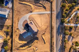 23053 Roundup Way, Apple Valley, CA 92308 - Photo 42