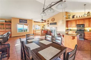 23053 Roundup Way, Apple Valley, CA 92308 - Photo 16