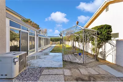 18570 Niagara, Victorville, CA 92395 - Photo 34