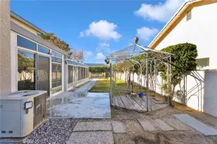 18570 Niagara, Victorville, CA 92395 - Photo 34