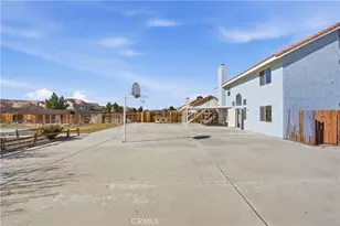 20592 Mockingbird Ave, Apple Valley, CA 92308 - Photo 38