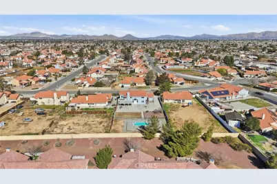 20592 Mockingbird Avenue, Apple Valley, CA 92308 - Photo 68