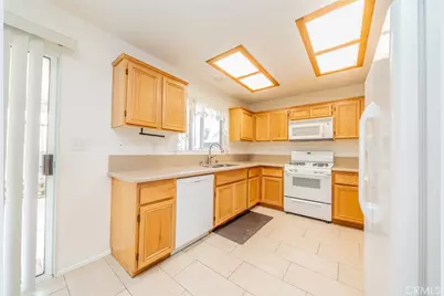 13686 Sylvan Oaks Road, Victorville, CA 92392 - Photo 10