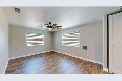 7610 Glider Avenue, Hesperia, CA 92345 - Photo 8