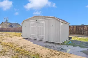 18977 Mono, Hesperia, CA 92345 - Photo 36