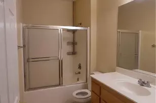 16124 Holly Ridge Ct, Victorville, CA 92395 - Photo 14