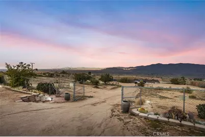 25885 Santa Rosa, Apple Valley, CA 92308 - Photo 2