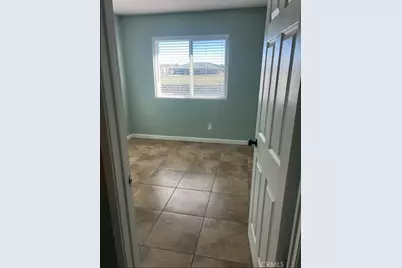 14727 Honeysuckle Street, Victorville, CA 92394 - Photo 12