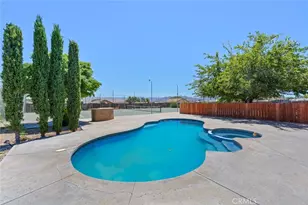 8263 3rd, Hesperia, CA 92345 - Photo 32