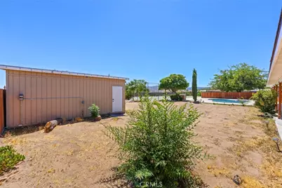 8263 3rd, Hesperia, CA 92345 - Photo 38