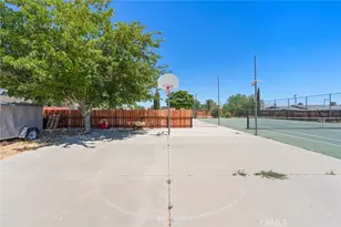 8263 3rd, Hesperia, CA 92345 - Photo 36