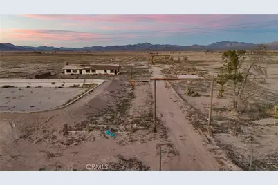 12148 Wilshire, Lucerne Valley, CA 92356 - Photo 6