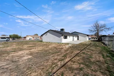 12850 Lakota Rd, Apple Valley, CA 92308 - Photo 32