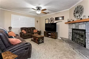 15052 Temecula, Apple Valley, CA 92307 - Photo 8