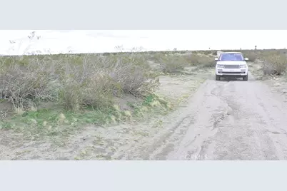 11 Holly Street, Phelan, CA 92371 - Photo 6