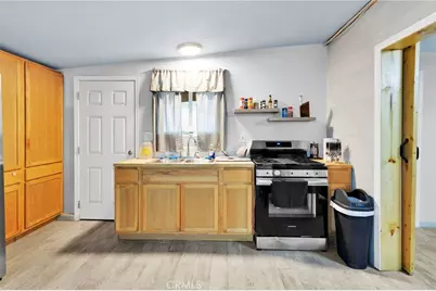 25333 Valley View, Apple Valley, CA 92308 - Photo 6